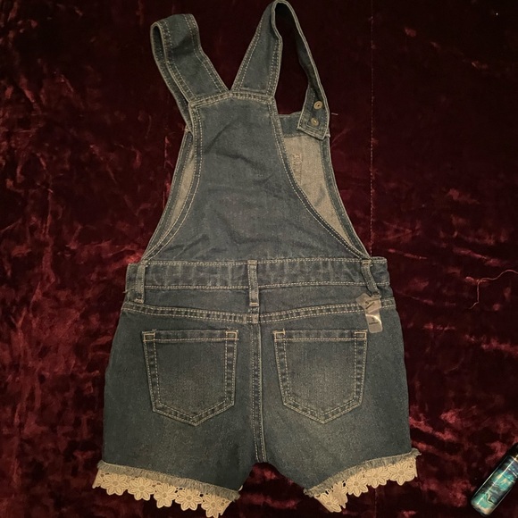 Childrens Place - NWT Girls 5 Denim Overalls with Lace Trim - Picture 2 of 4